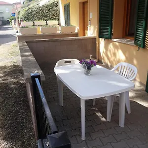 Monolocale Linda Cecina (Livorno)
